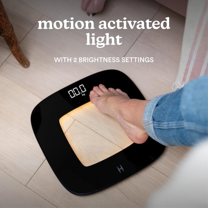 Електронна вага HoMedics glo з нічником, сенсором руху, з екологічного пластику, точне вимірювання ваги, скляна поверхня