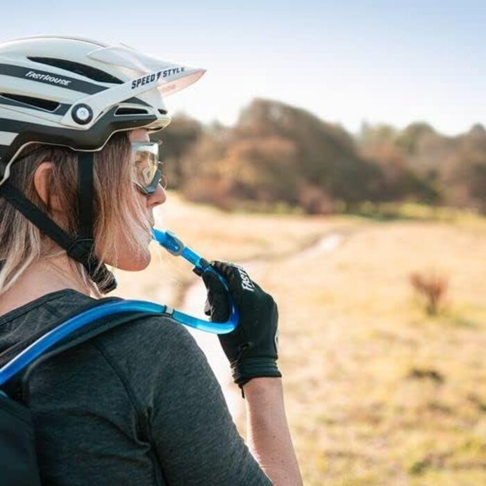 Велосипедний гідратаційний рюкзак CAMELBAK Lobo 9 л з резервуаром 2 л