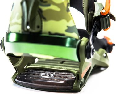 Нітро сноуборди Чоловіча команда Bdg. '18 Camo x Vssl Binding M