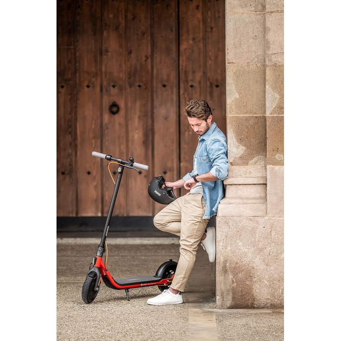 Електросамокат Segway-Ninebot D38D, 20 км/год, запас 38 км