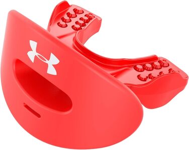 Капа Under Armour зі знімним ремінцем червона