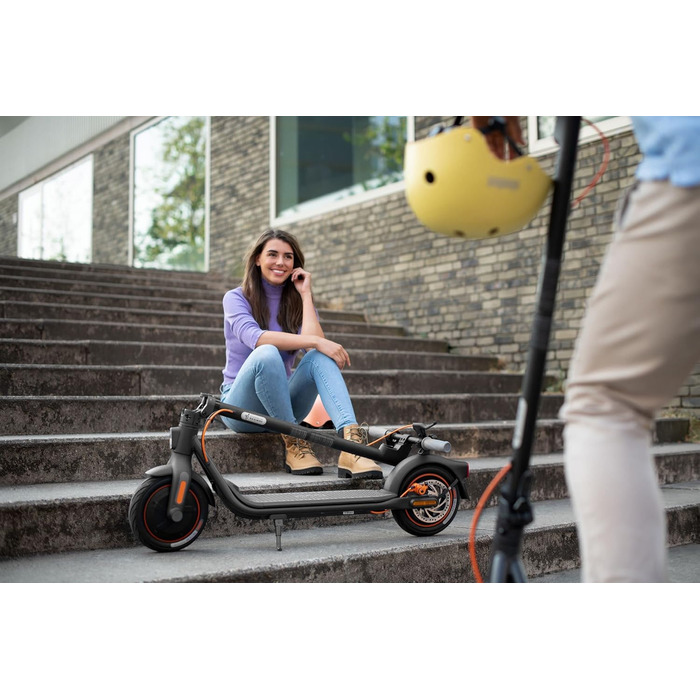 Електросамокат Segway-Ninebot F20D/F40D, 20 км/год, запас 20/40 км