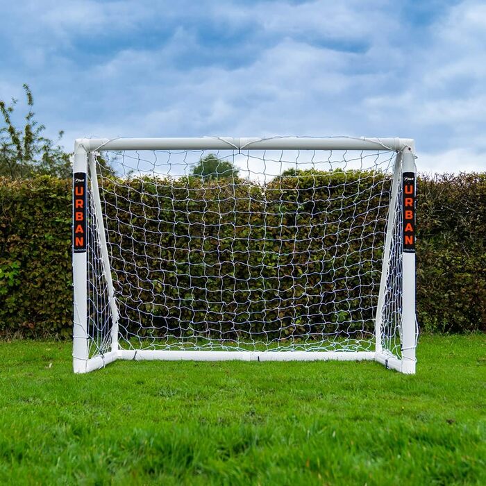Футбольні ворота Football Flick Ultimate всепогодні, uPVC, з УФ-захистом, товщина стійок 70 мм, інтегрована система фіксації, посилені кути, розміри 6x4, 8x4, 8x6, 12x6